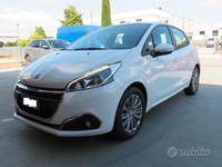 Usata Peugeot 208 Active 75 CV (55 kW) 2017 Bianco Utilitaria