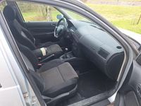 Usata VW Golf IV Highline 130 CV (95 kW) 2002 Argento Berlina