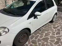 Usata Fiat Punto 69 CV (50 kW) 2011 Bianco Utilitaria