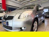 usata Toyota Yaris 1.3 5 porte SOLO 89.000 KM