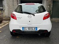 Usata Mazda 2 75 CV (55 kW) 2012 Bianco Berlina