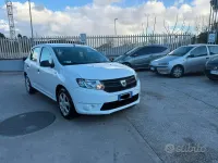 Usata Dacia Sandero Ambiance 72 CV (52 kW) 2015 Bianco Berlina