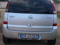 Usata Opel Meriva Cosmo 101 CV (74 kW) 2005 Argento Monovolume