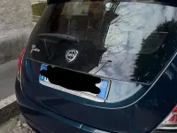 Usata Lancia Ypsilon Gold 60 CV (44 kW) 2017 Bluazzurro Utilitaria