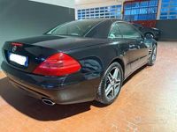 Usata Mercedes SL350 245 CV (180 kW) 2005 Nero Cabrio