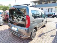 Usata Fiat Doblò Trekking 120 CV (88 kW) 2016 Grigio Monovolume