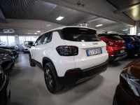 Usata Jeep Avenger Longitude 101 CV (74 kW) 2024 Bianco SUV