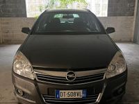 Usata Opel Astra Elegance 101 CV (74 kW) 2007 Grigio Station wagon