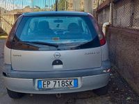 Usado Opel Corsa 75 CV (55 kW) 2003 Gris Utilitario