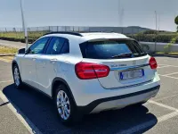 Usata Mercedes GLA200 Executive 136 CV (100 kW) 2017 Bianco SUV