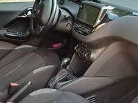 Gebraucht Peugeot 208 Active 82 PS (60 kW) 2013 Schwarz Kleinwagen