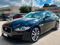 Usata Jaguar XE Prestige 180 CV (132 kW) 2015 Nero Berlina