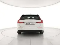 Usata Volvo V60 Momentum 150 CV (110 kW) 2020 Bianco Station wagon