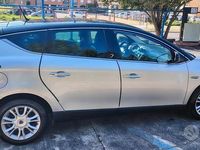 Usata Lancia Delta 105 CV (77 kW) 2012 Grigio Utilitaria