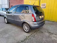 Usado Lancia Musa 95 CV (69 kW) 2010 Gris Monovolumen