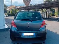 Usata Toyota Yaris 69 CV (50 kW) 2009 Grigio Utilitaria