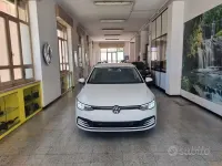 Usata VW Golf VIII Life 131 CV (96 kW) 2023 Bianco Berlina