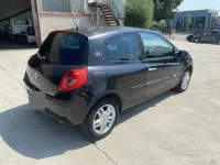 Usata Renault Clio 75 CV (55 kW) 2007 Nero Utilitaria