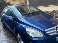 Usata Mercedes 180 109 CV (80 kW) 2010 Blu/azzurro Berlina