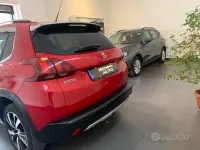 Usata Peugeot 2008 Allure 99 CV (72 kW) 2017 Rosso SUV