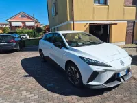 Usata MG MG4 EV 53 kW (73 CV) 2024 Bianco Utilitaria