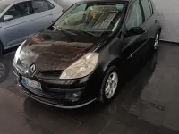 Usata Renault Clio II 75 CV (55 kW) 2007 Nero Berlina