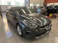 Usata Kia Ceed 101 CV (74 kW) 2019 Grigio Utilitaria