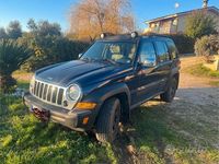 Usata Jeep Cherokee Sport 163 CV (119 kW) 2007 Blu SUV