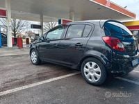 Usata Opel Corsa Edition 85 CV (62 kW) 2010 Nero Berlina