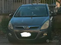 Usata Hyundai i20 75 CV (55 kW) 2011 Grigio Utilitaria