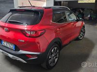 Usata Kia Stonic 100 CV (73 kW) 2021 Rosso SUV