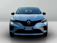 Usata Renault Captur Zen 143 CV (105 kW) 2022 Grigio chiaro SUV