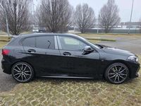 Begagnad BMW M135 M Sport 306 HK (225 kW) 2023 Svart Halvkombi