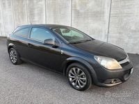 Usata Opel Astra GTC 110 CV (80 kW) 2010 Nero Berlina