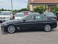 Usata BMW 520 Luxury Line 190 CV (139 kW) 2021 Blu/azzurro Berlina