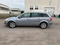 Usata Opel Astra Cosmo 101 CV (74 kW) 2007 Grigio Station wagon