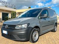 Usata VW Caddy 74 CV (54 kW) 2018 Grigio Monovolume