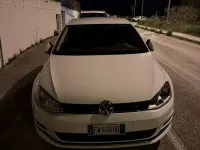 Usata VW Golf VII Highline 110 CV (80 kW) 2015 Berlina