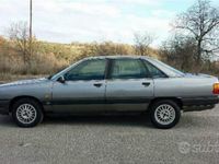 Usata Audi 100 101 CV (74 kW) 1989 Grigio Berlina