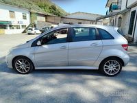 Usata Mercedes B180 109 CV (80 kW) 2010 Grigio Monovolume