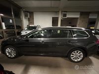 Usata VW Passat Business 122 CV (89 kW) 2021 Grigio Station wagon