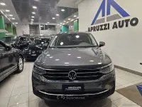 Begagnad VW Tiguan Life 150 HK (110 kW) 2023 Grå SUV
