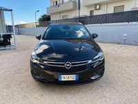 Usata Opel Astra Innovation 136 CV (100 kW) 2018 Nero Station wagon