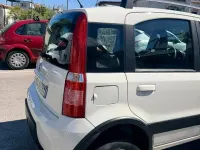 Usata Fiat Panda 4x4 Climbing 75 CV (55 kW) 2011 Bianco Utilitaria