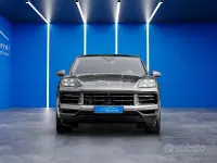 Usata Porsche Cayenne 470 CV (345 kW) 2025 Grigio SUV