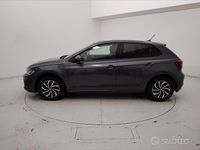Usata VW Polo Life 95 CV (69 kW) 2023 Grigio Utilitaria
