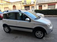 Usata Fiat Panda 4x4 69 CV (50 kW) 2012 Grigio Utilitaria