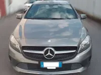 Usata Mercedes A200 Business 136 CV (100 kW) 2015 Argento Utilitaria