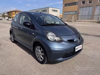 Usata Toyota Aygo 68 CV (50 kW) 2008 Blu Utilitaria