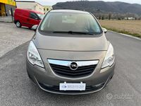 Usata Opel Meriva 101 CV (74 kW) 2011 Grigio Monovolume